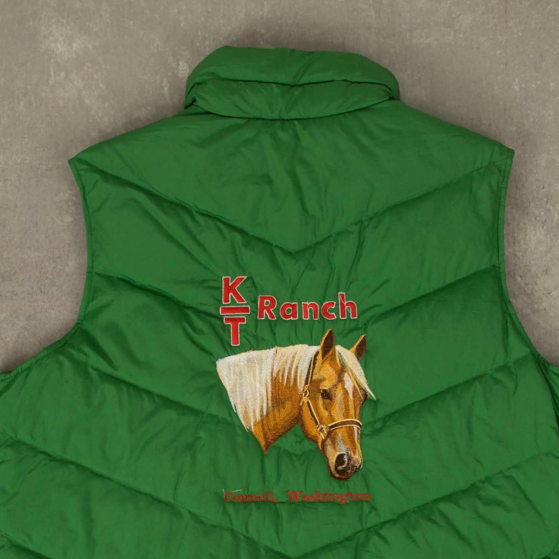 WOMEN'S VINTAGE HORSE EMBROIDERED PUFFER GILET JACKET - X-LARGE